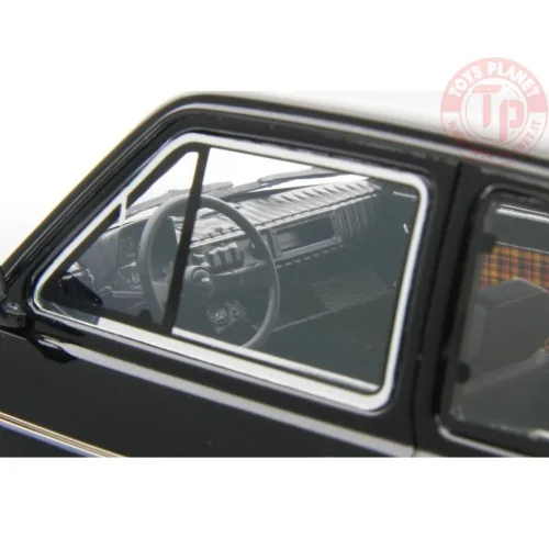 Fiat 126 Personal 4 Black 1978 Nero 1:18 LM167B LAUDORACING