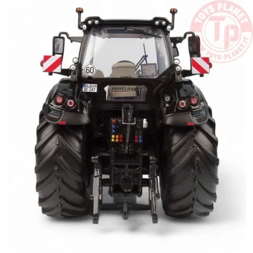 Deutz-Fahr 7250 TTV Warrior – Gloss Black Edition UH 6483 UNIVERSAL HOBBIES