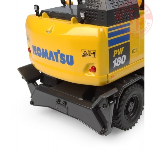 Komatsu PW180-11 hydraulic wheeled excavator with standard bucket and hydraulic breaker UH 8163 UNIVERSAL HOBBIES
