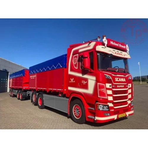 Scania Next Gen 770S-V8 met resin bakken Michael Brandt TEKNO 82976 TEKNO