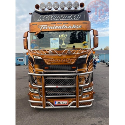 Scania Next Gen S-serie Highline met 3-assige koeloplegger Maliniemi TEKNO 85910 TEKNO