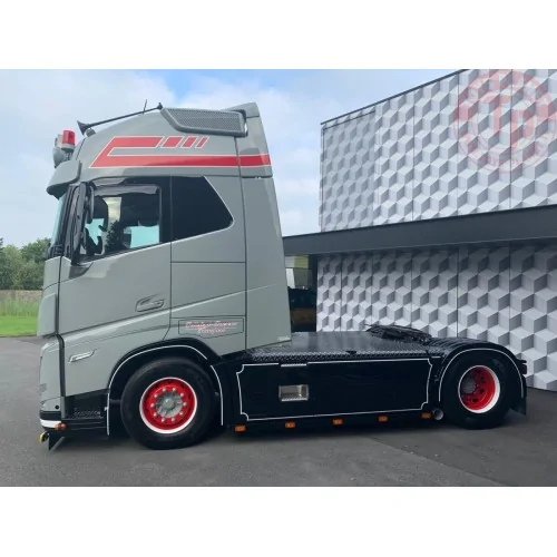 VOLVO FH5 GLOBETROTTER XL 4X2 PBT BELGIUM WSI 01-4519 WSI MODELS