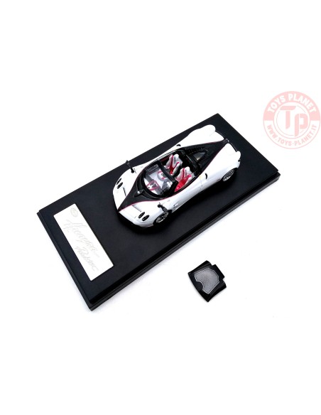 PAGANI HUAYRA ROADSTER PEARL WHITE 1/64 LCD 64015-BW LCD MODELS