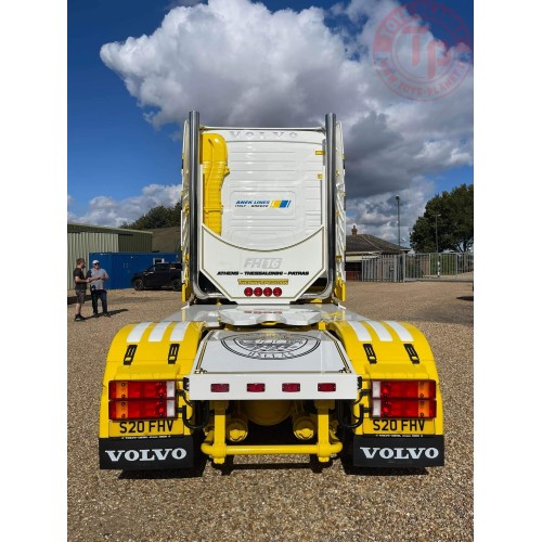 Volvo FH12 Globetrotter XL 4x2 - verpakt in luxe giftbox Payne - Greek Volvo TEKNO 87536 TEKNO