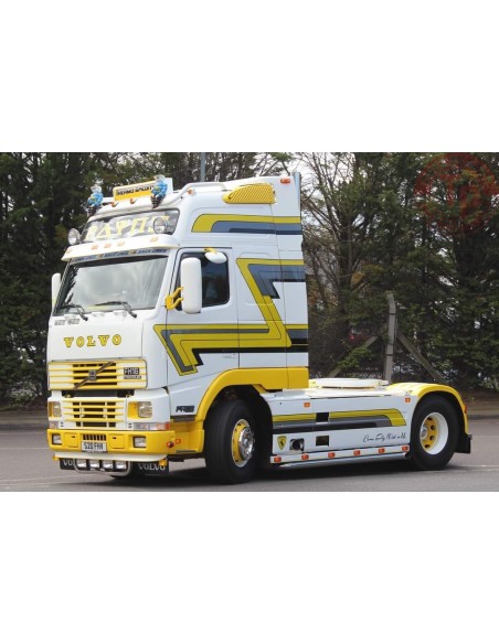 Volvo FH12 Globetrotter XL 4x2 - verpakt in luxe giftbox Payne - Greek Volvo TEKNO 87536 TEKNO