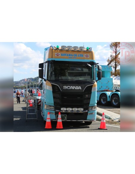 WSI 01-4893 SCANIA R HIGHLINE CR20H 6X4 Koyama 134,00 € WSI MODELS
