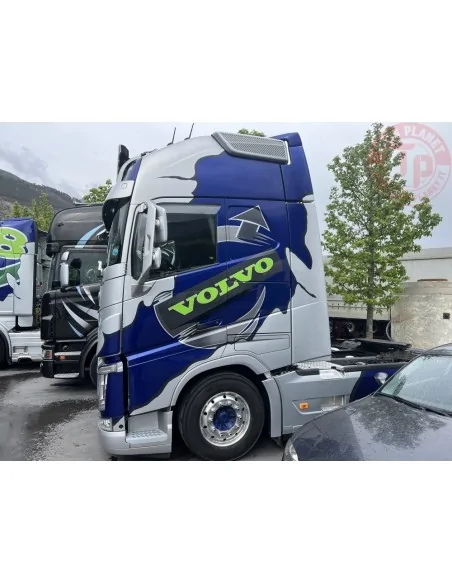 Volvo FH04 Globetrotter XL 4x2 con rimorchio frigorifero Lechner TEKNO 85922 TEKNO Volvo FH04 Globetrotter XL 4x2 con rimorchio frigorifero Lechner TEKNO 85922 TEKNO