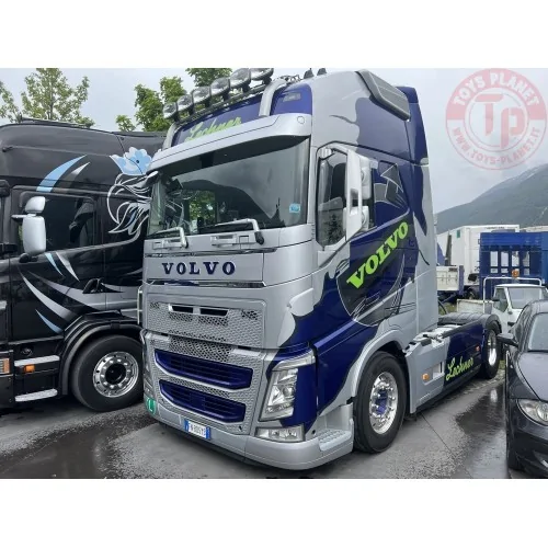 Volvo FH04 Globetrotter XL 4x2 con rimorchio frigorifero Lechner TEKNO 85922 TEKNO