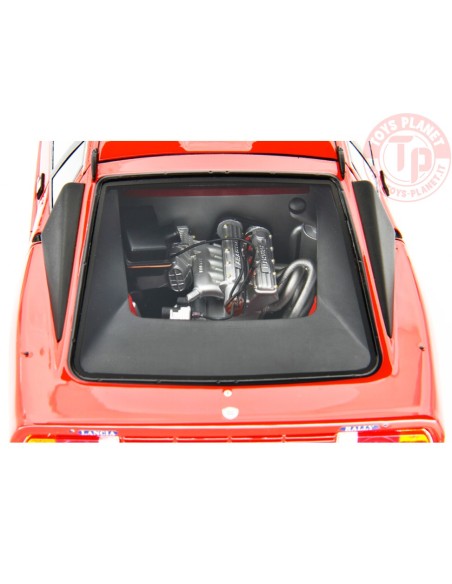 Lancia 037 Rally Stradale 1982 Rosso 1/18 LM185A LAUDORACING