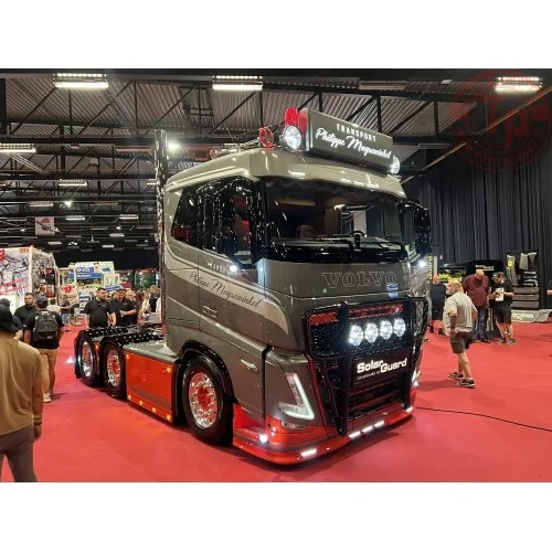 Volvo FH05 6x2 Philippe Muysewinkel TEKNO 86016 TEKNO
