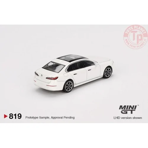 BMW I7 XDRIVE60 MINERAL WHITE 2024 1:64 MGT00819-L Mini Gt