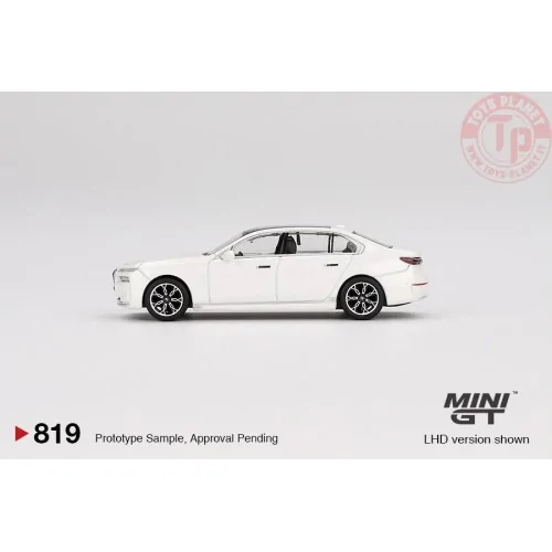 BMW I7 XDRIVE60 MINERAL WHITE 2024 1:64 MGT00819-L Mini Gt