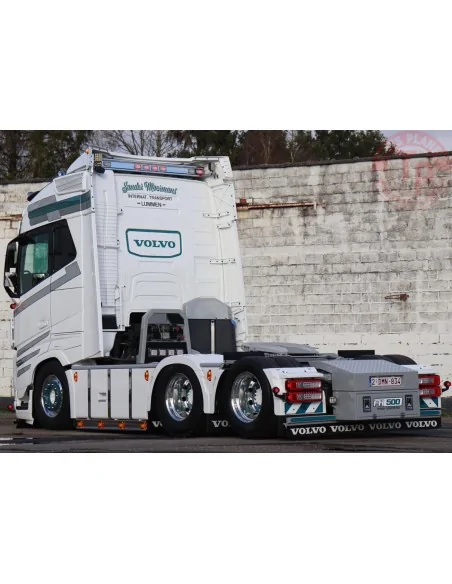 VOLVO FH5 GLOBETROTTER 6X2 TAG AXLE Lutra WSI 01-4611 WSI MODELS