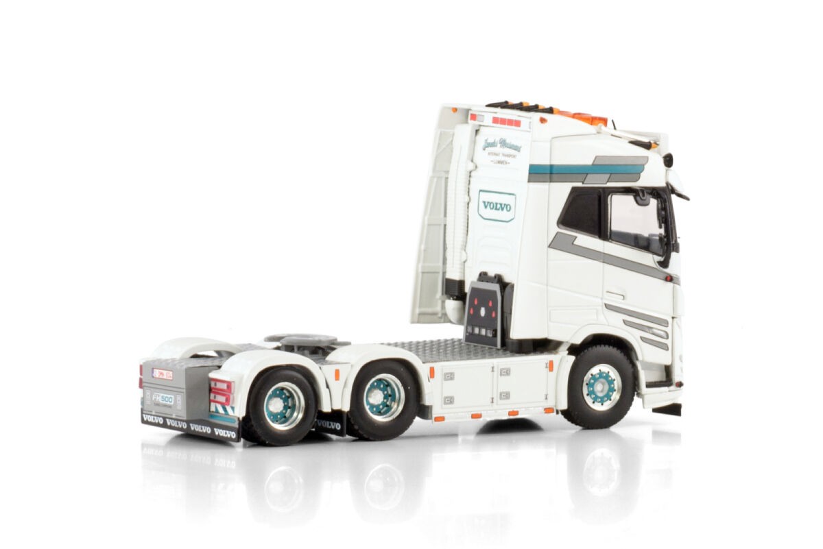 WSI 01-4611 VOLVO FH5 GLOBETROTTER 6X2 TAG AXLE Lutra 139,00 € WSI