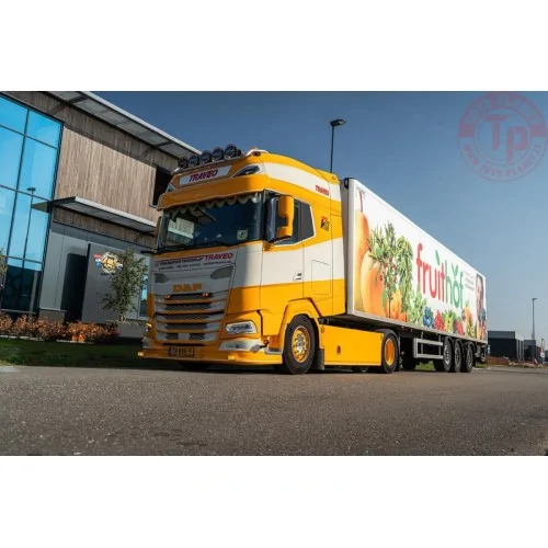 DAF XG+ 6X2 MIDLIFT AXLE TRIDEC REEFER TRAILER - 3 AXLE TRANSPORTBEDRIJF TRAVEO WSI 01-4585 WSI MODELS