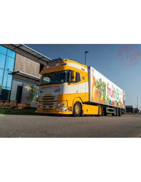 DAF XG+ 6X2 MIDLIFT AXLE TRIDEC REEFER TRAILER - 3 AXLE TRANSPORTBEDRIJF TRAVEO WSI 01-4585 WSI MODELS