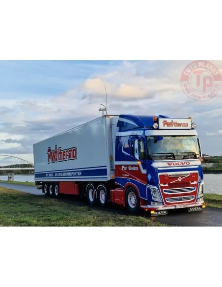 Volvo FH05 met frigotrailer Peter Wouters TEKNO 84991 TEKNO Volvo FH05 met frigotrailer Peter Wouters TEKNO 84991 TEKNO