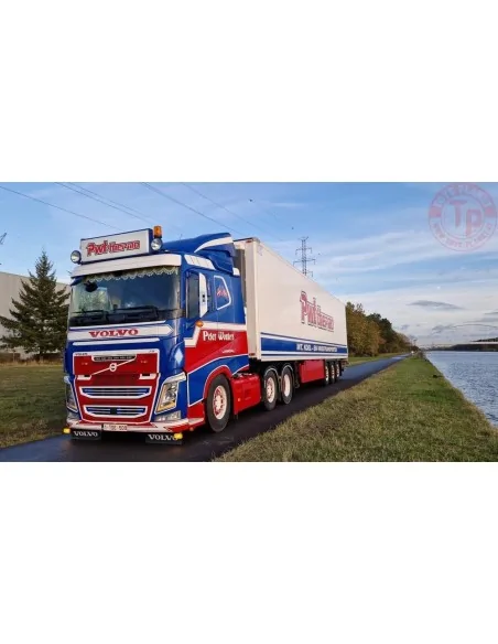 Volvo FH05 met frigotrailer Peter Wouters TEKNO 84991 TEKNO Volvo FH05 met frigotrailer Peter Wouters TEKNO 84991 TEKNO