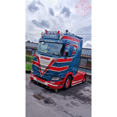 Scania Next Gen 540S Highline 4x2 met 3-assige zeiloplegger Vögel - Fernfahrer TEKNO 89501 TEKNO