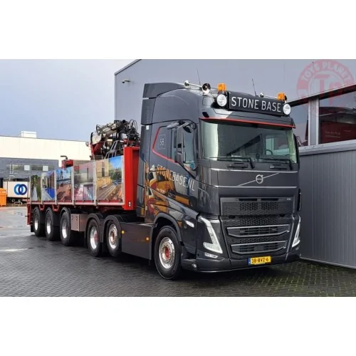 VOLVO FH5 GLOBETROTTER 6X2 TWIN STEER BRICK TRAILER - 3 AXLE Stone base WSI 01-4542 WSI MODELS
