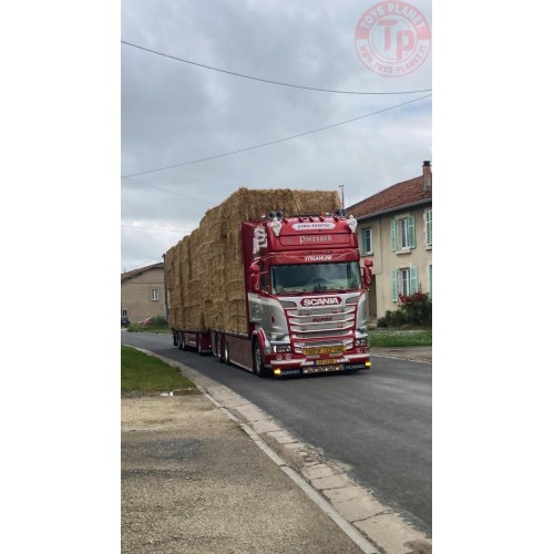 Scania R-Streamline motorwagen met 3-assige aanhanger incl. lading stro Pierrard Transports TEKNO 88834 TEKNO