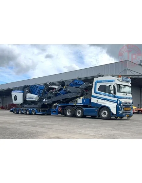 VOLVO FH5 GLOBETROTTER 6X2 TWIN STEER SEMI WHEEL WELL LOW LOADER - 4 AXLE Schoones B.V. WSI 01-4311 WSI MODELS
