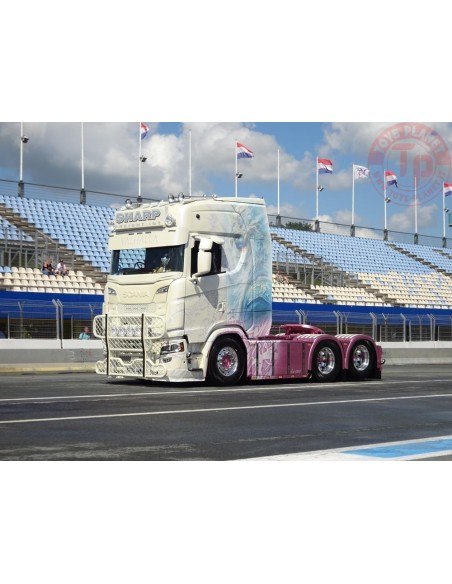 Scania NGS Highline 6x2 met sleepas (verpakt in luxe giftbox) Joe Sharp - Valhalla TEKNO 89067 TEKNO