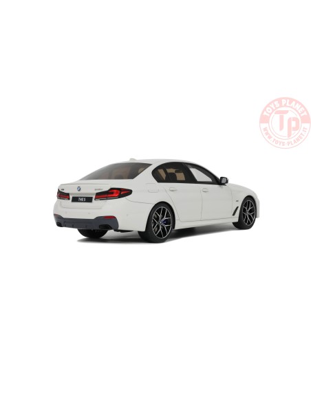 1:18 BMW 545E X DRIVE SALOON M SPORT 2023 GT496 GT SPIRIT