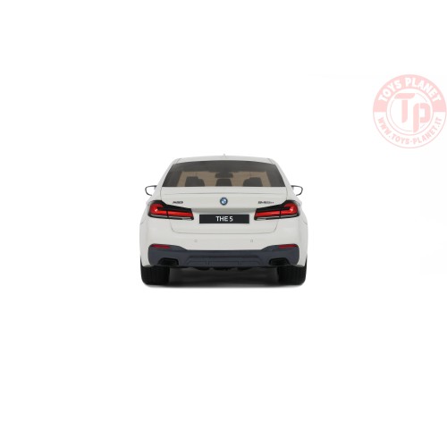 1:18 BMW 545E X DRIVE SALOON M SPORT 2023 GT496 GT SPIRIT