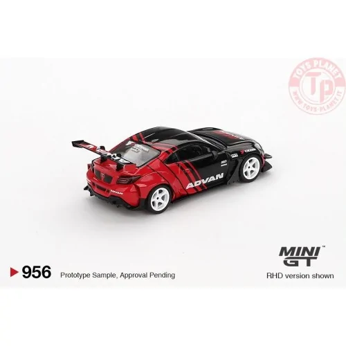 TOYOTA GR86 HKS TYPE R ADVAN TOKYO AUTO SALON 2022 1:64 MGT00956-R MINI GT