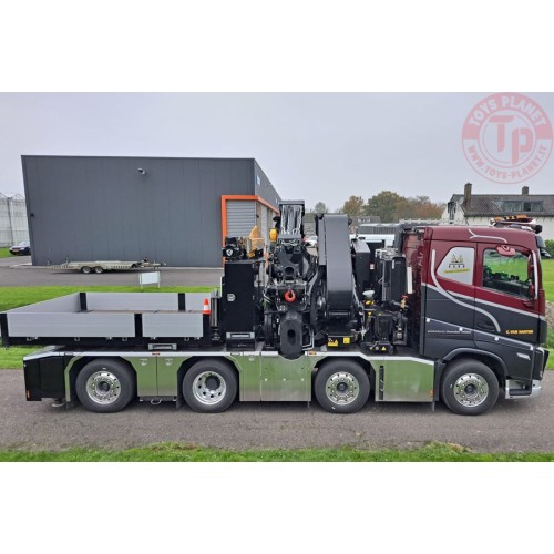 1/50 VOLVO FH5 SLEEPER CAB 8X2 TAG AXLE WITH FASSI 1300 + JIB BALLAST BOX + HITCH - G. van Harten WSI 01-4857 WSI MODELS