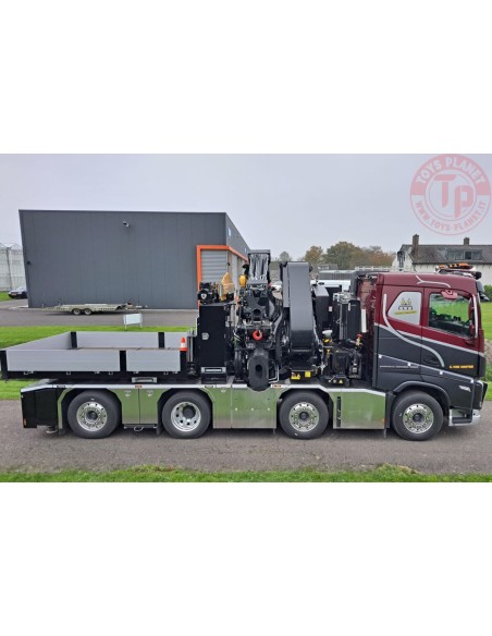 1/50 VOLVO FH5 SLEEPER CAB 8X2 TAG AXLE WITH FASSI 1300 + JIB BALLAST BOX + HITCH - G. van Harten WSI 01-4857 WSI MODELS