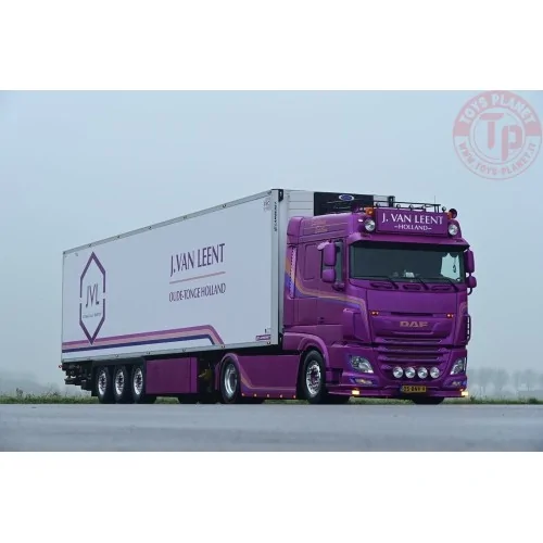 DAF XF 4x2 Space Cab tractor with 3-axle refrigerated trailer Jarno van Leent Transport TEKNO 87134 TEKNO