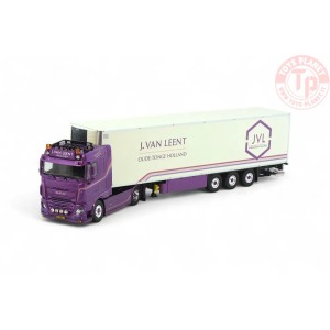 DAF XF 4x2 Space Cab tractor with 3-axle refrigerated trailer Jarno van Leent Transport TEKNO 87134 TEKNO