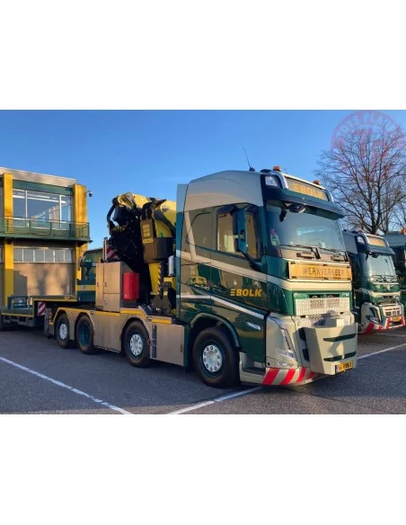VOLVO FH5 GLOBETROTTER 8X2 TAG AXLE WITH PALFINGER PK 92002 SH + JIB BOLK WSI 01-4392 WSI MODELS VOLVO FH5 GLOBETROTTER 8X2 TAG AXLE WITH PALFINGER PK 92002 SH + JIB BOLK WSI 01-4392 WSI MODELS