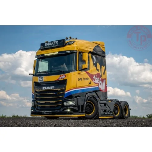 DAF XG 6X2 TWIN STEER The Bull WSI 01-4763 WSI MODELS