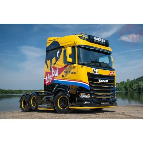 DAF XG 6X2 TWIN STEER The Bull WSI 01-4763 WSI MODELS