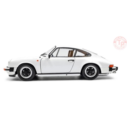 1/18 PORSCHE 911 (930) 3,0 SC 1974 WHITE SL1802610 SOLIDO