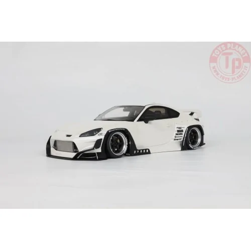 PANDEM Toyota GR86 CRYSTAL WHITE 2023 1/18 GT498 GT SPIRIT