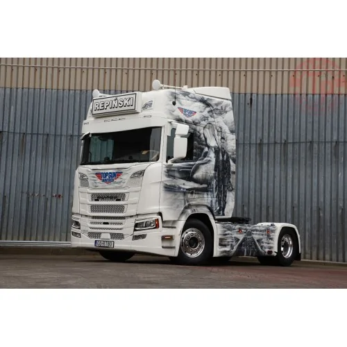 Scania Next Gen R-serie Highline met 3-assige tankoplegger Repinski TEKNO 86346 TEKNO