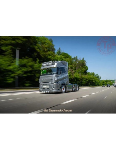 Volvo FH Aero Globetrotter 6x2 Phillipe Muysewinkel TEKNO 90178 TEKNO Volvo FH Aero Globetrotter 6x2 Phillipe Muysewinkel TEKNO 90178 TEKNO