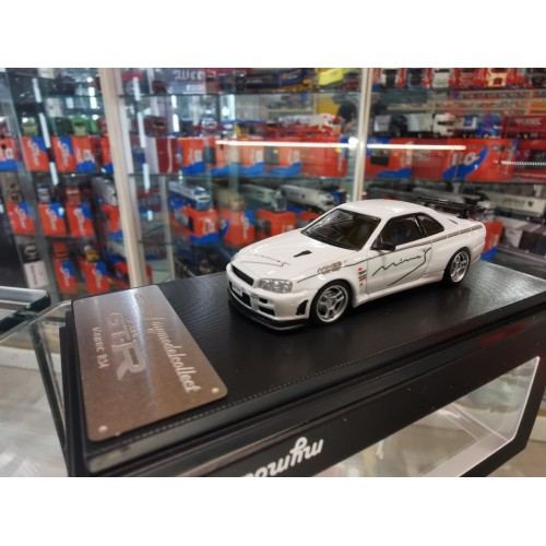 1/64 NISSAN SKYLINE GT-R R34 V-SPEC BIANCO MC640009G MODELCOLLECT