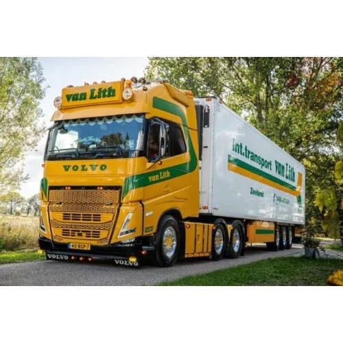 VOLVO FH5 GLOBETROTTER XL 6X2 TWIN STEER REEFER TRAILER - 3 AXLE Van Lith WSI 01-4708 WSI MODELS