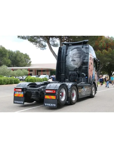 VOLVO FH4 GLOBETROTTER XL 6X2 TAG AXLE Patalacci WSI 01-4775 WSI MODELS