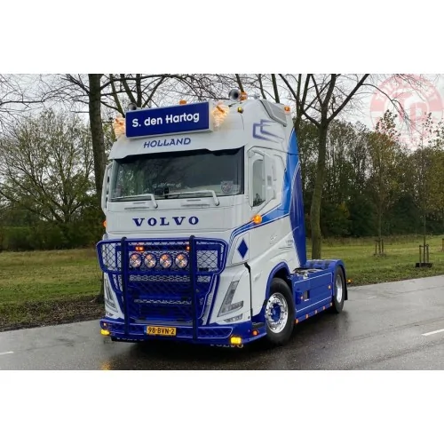 VOLVO FH5 GLOBETROTTER XL 4X2 H. den Hartog WSI 01-4786 WSI MODELS