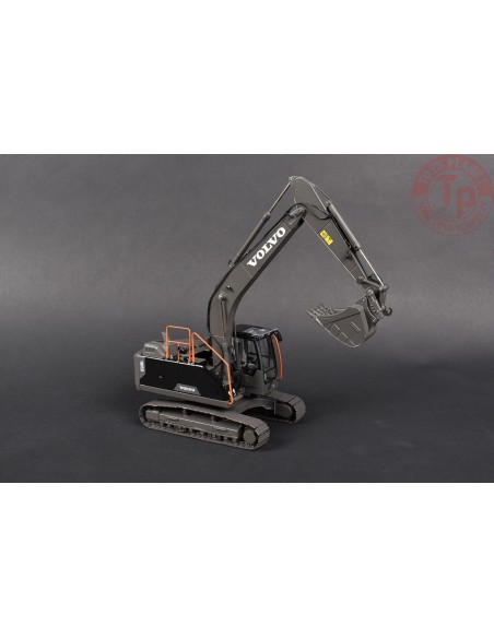 1/32 Volvo EC220E Black Edition Limited 999pz AT3200127 AT COLLECTIONS 1/32 Volvo EC220E Black Edition Limited 999pz AT3200127 AT COLLECTIONS