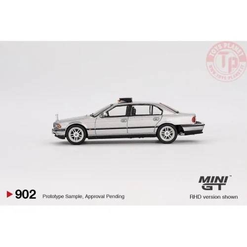 BMW 750 IL (E39) TOMORROW NEVER DIES GERMAN BLISTER PACKAGING 1997 1:64 MGT00902-007G MINI GT