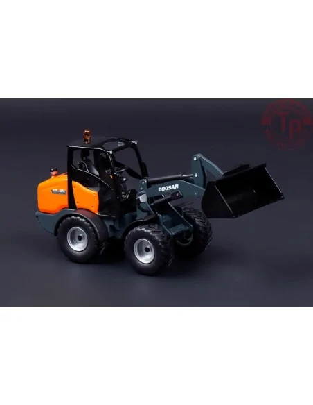 DOOSAN DL 85 PALA GOMMATA 1:32 IMC MODELS 99-10103 IMC MODELS 1:32