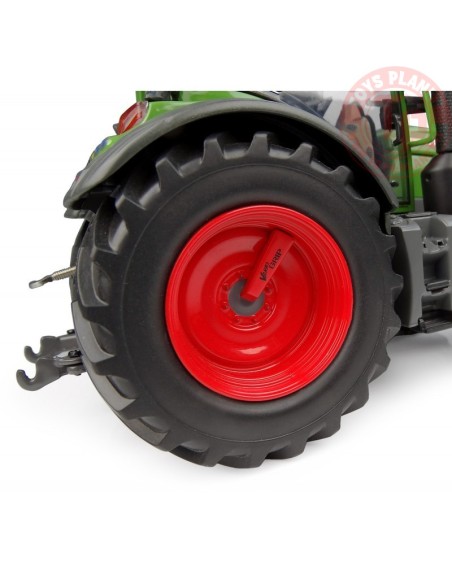 1/32 Fendt 516 Vario - 2026 UH 6740 UNIVERSAL HOBBIES