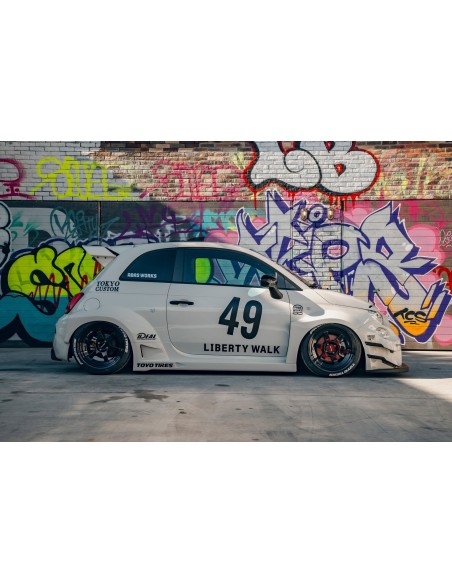 1/18 FIAT 500 ABARTH LIBERTY WALK BODY KIT 2025 S1815401 SOLIDO